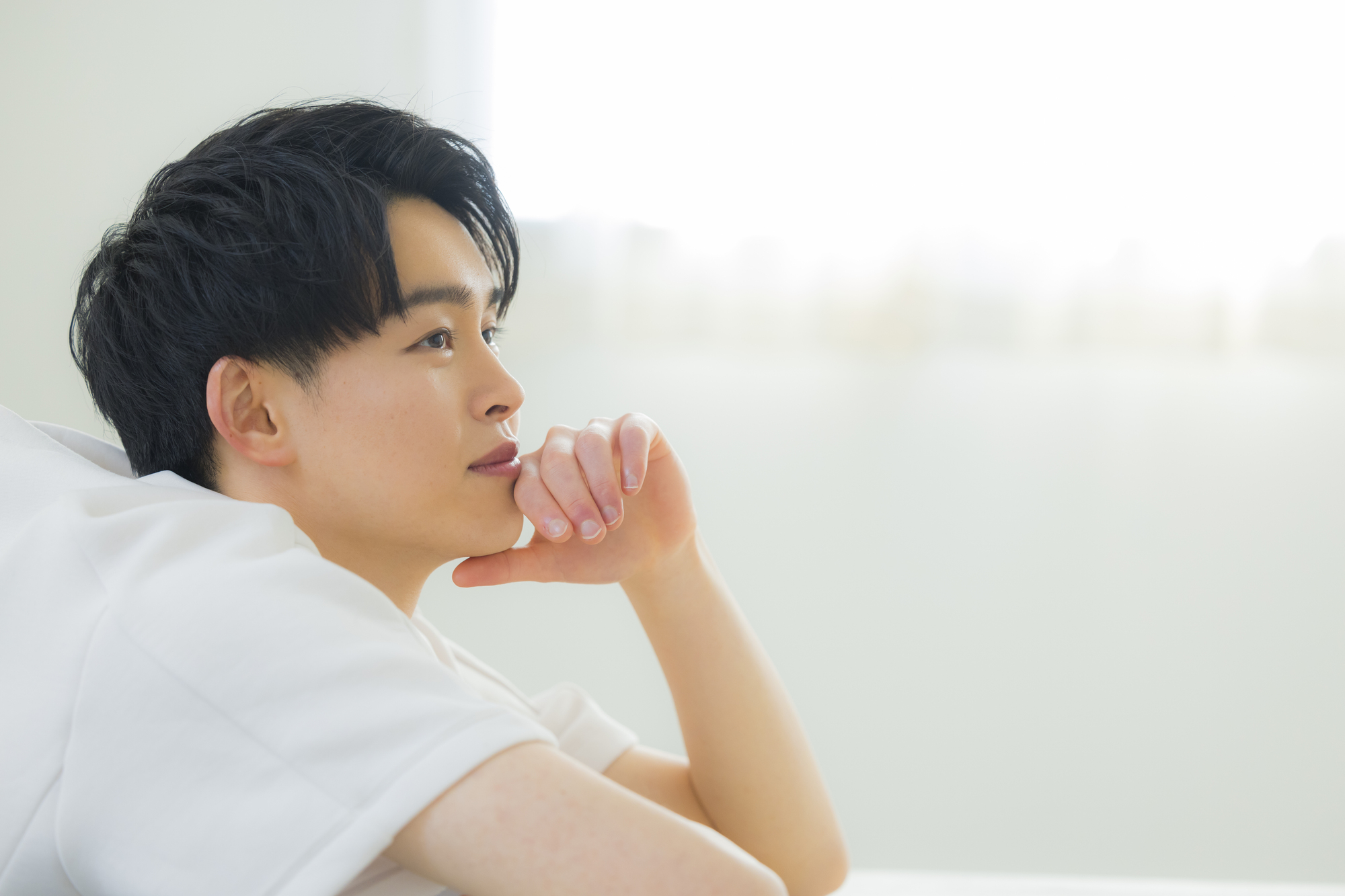 男性の腕脱毛は何回で完了する？　メリットやデメリットも紹介ー福岡・沖縄の医療脱毛ならKANNO'A.clinic(カノアクリニック)