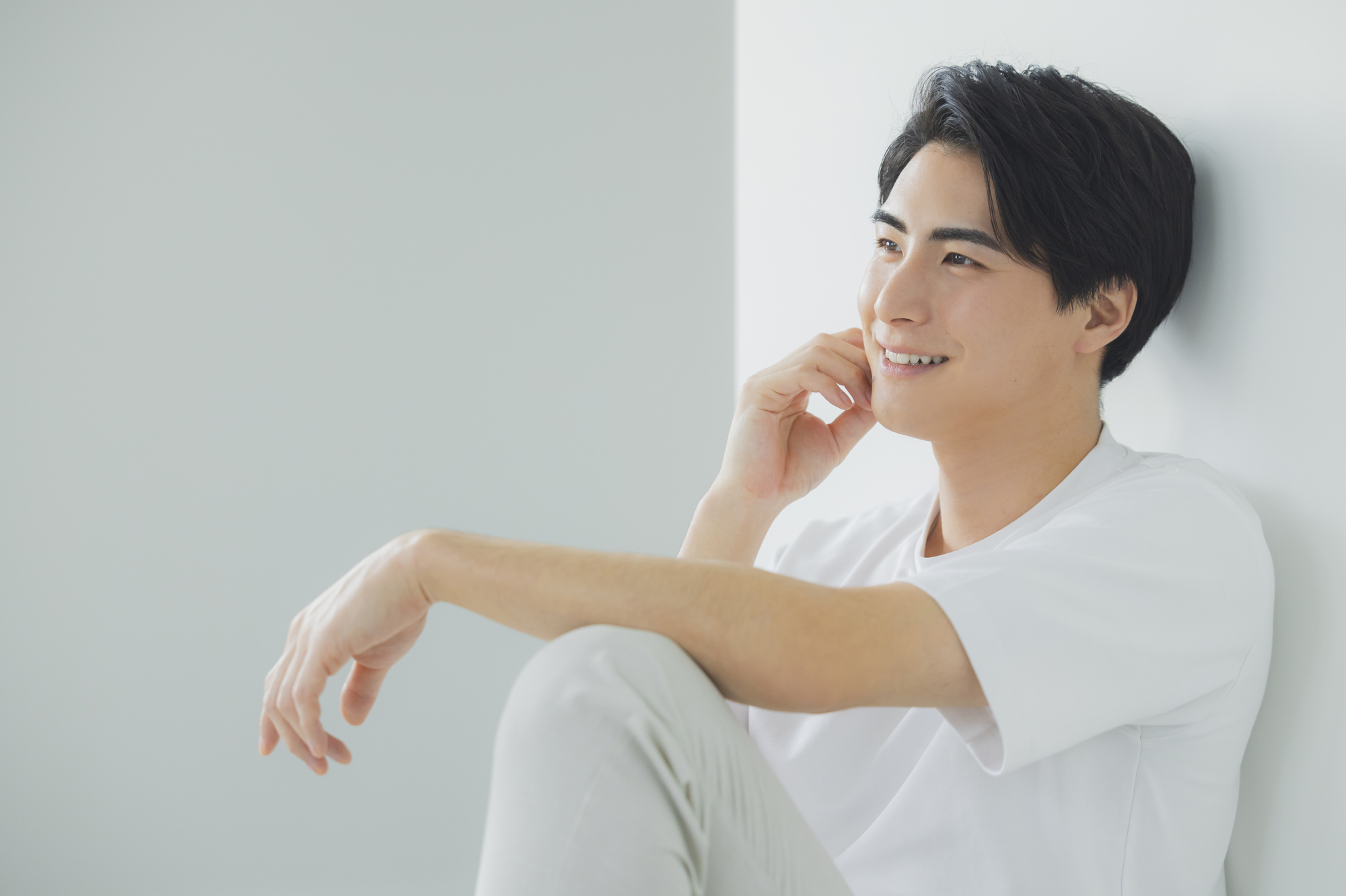 男性の腕脱毛は何回で完了する？　メリットやデメリットも紹介ー福岡・沖縄の医療脱毛ならKANNO'A.clinic(カノアクリニック)