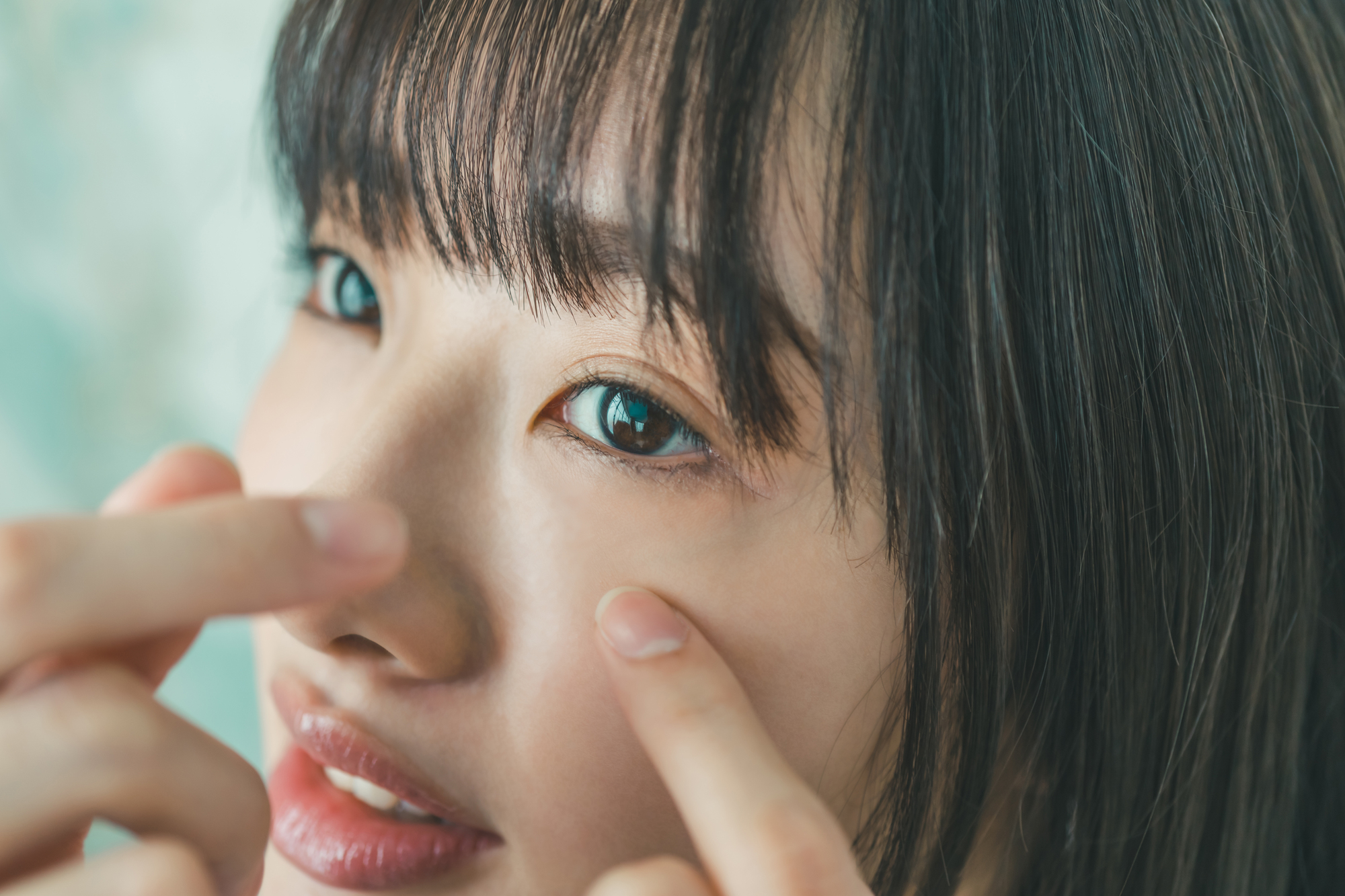 顔脱毛時にコンタクトをしたままではNG？　理由や脱毛時の注意点を解説ー福岡・沖縄の医療脱毛ならKANNO'A.clinic(カノアクリニック)