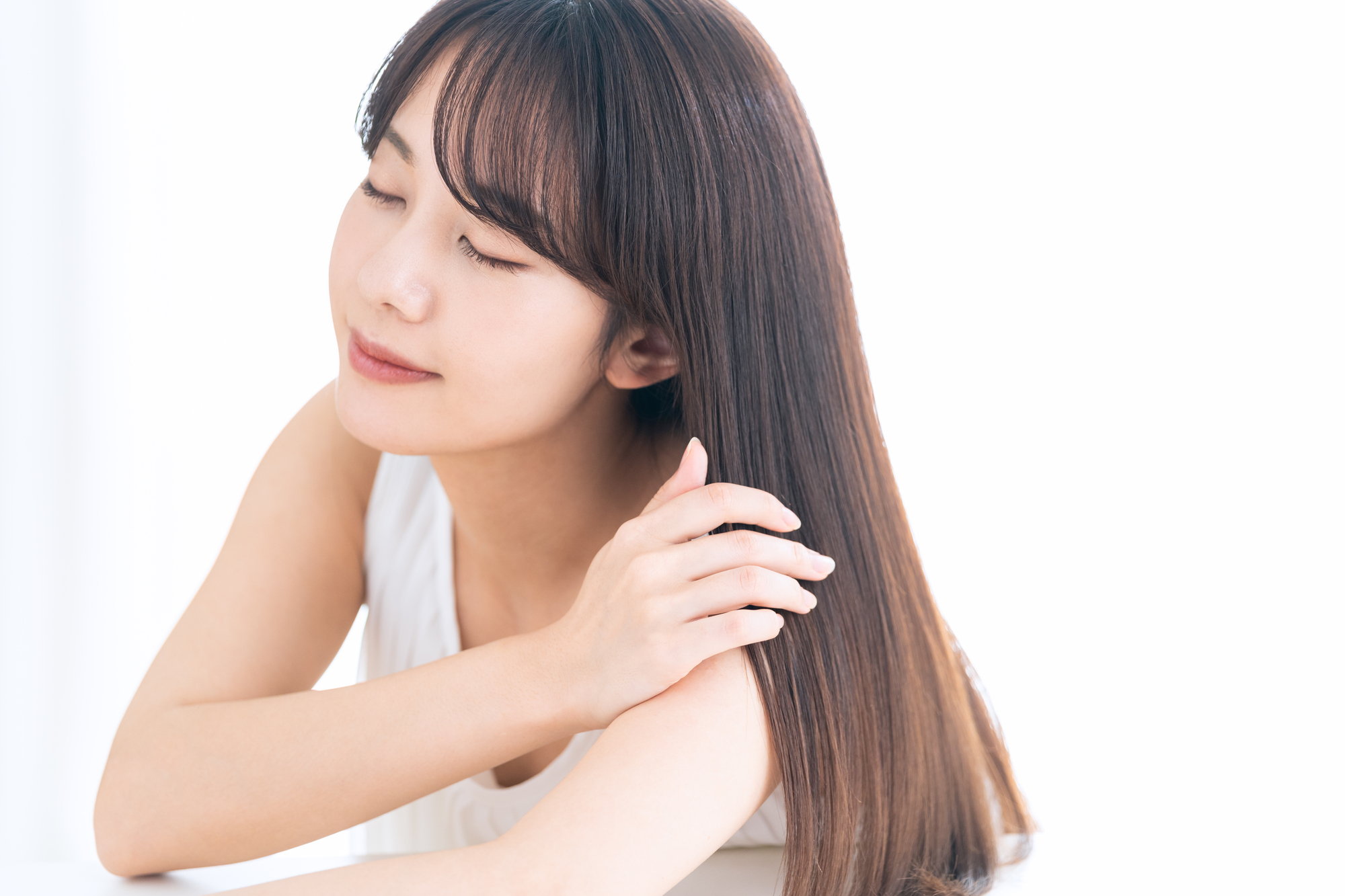 顔脱毛時にコンタクトをしたままではNG？　理由や脱毛時の注意点を解説ー福岡・沖縄の医療脱毛ならKANNO'A.clinic(カノアクリニック)