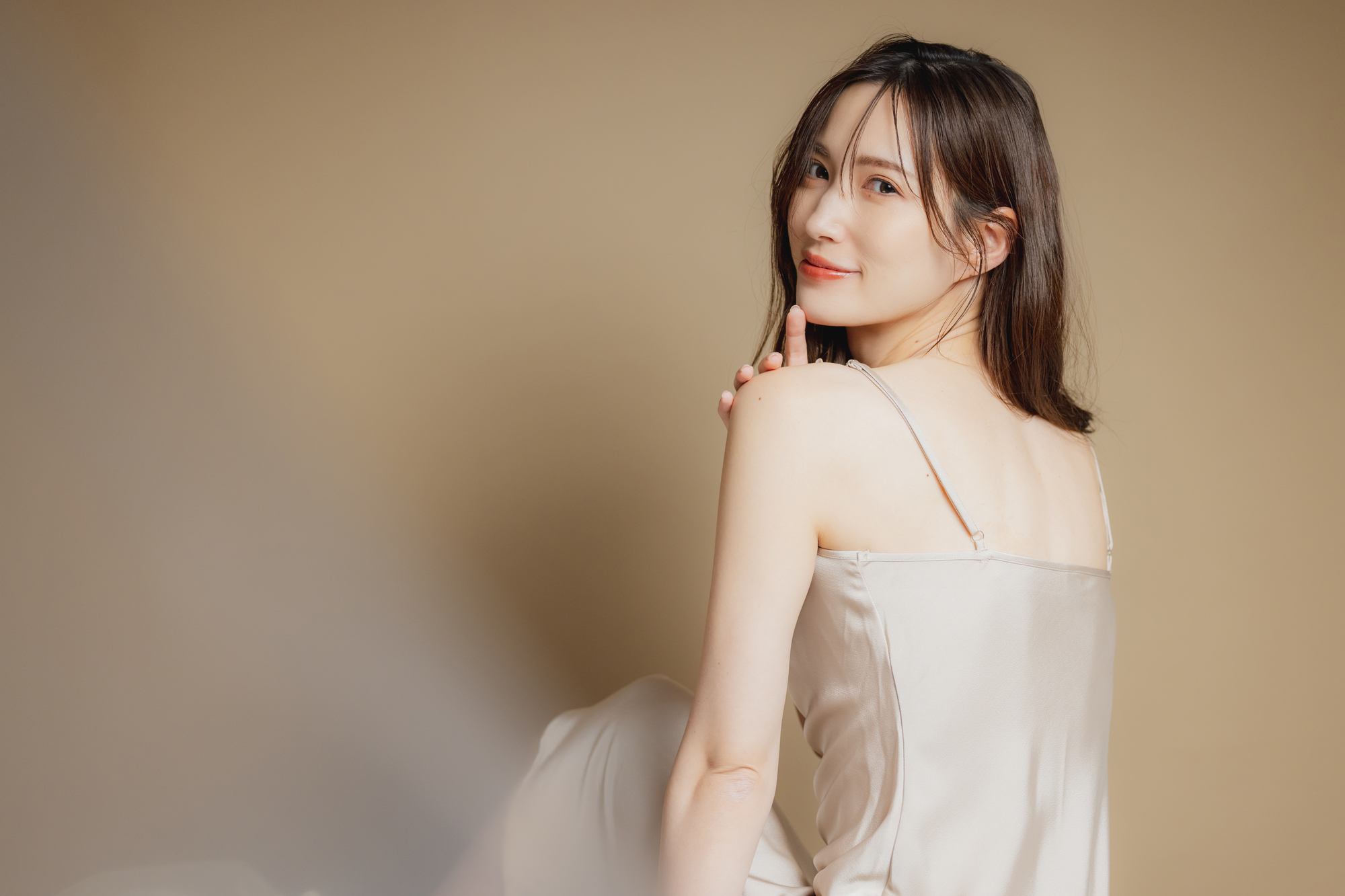 背中ニキビに悩む方必見！背中脱毛でニキビは悪化する？改善する？ー福岡・沖縄の医療脱毛ならKANNO'A.clinic(カノアクリニック)