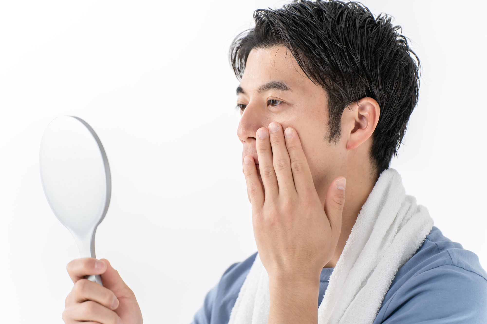 家庭用ヒゲ脱毛は効果ある？メリット・デメリットと後悔しない選び方ー福岡・沖縄の医療脱毛ならKANNO'A.clinic(カノアクリニック)