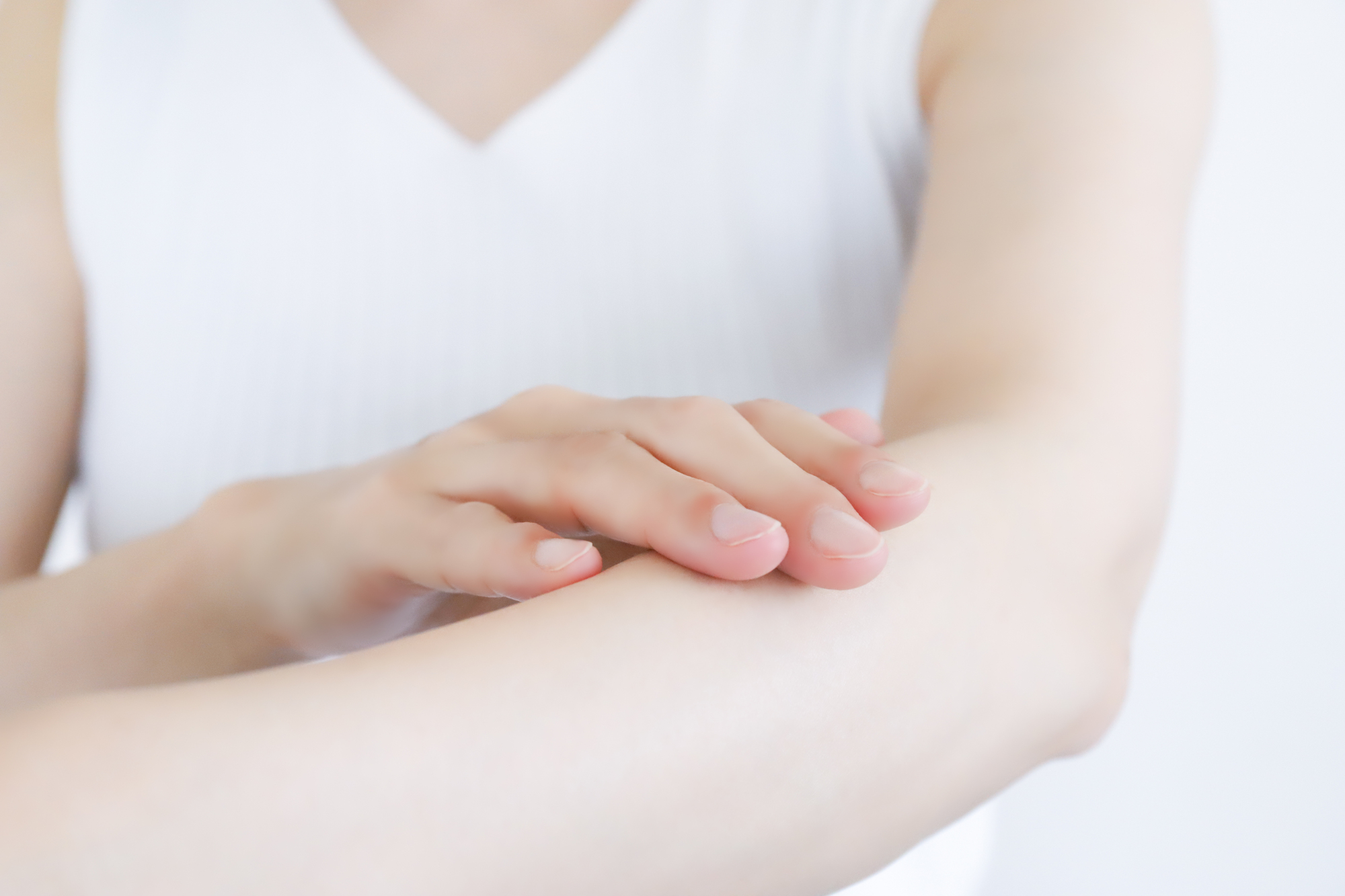 脱毛のやけど跡は残る?原因・対処法・後悔しないための対策を解説ー福岡・沖縄の医療脱毛ならKANNO'A.clinic(カノアクリニック)